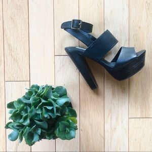 NWOT Steve Madden Black Leather Heels